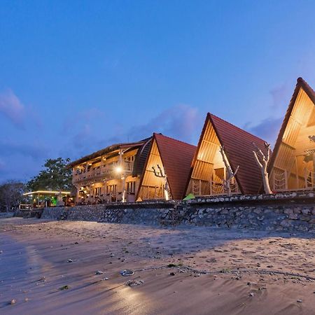The Dewi Sun Sun Nusa Penida Ped Exterior foto