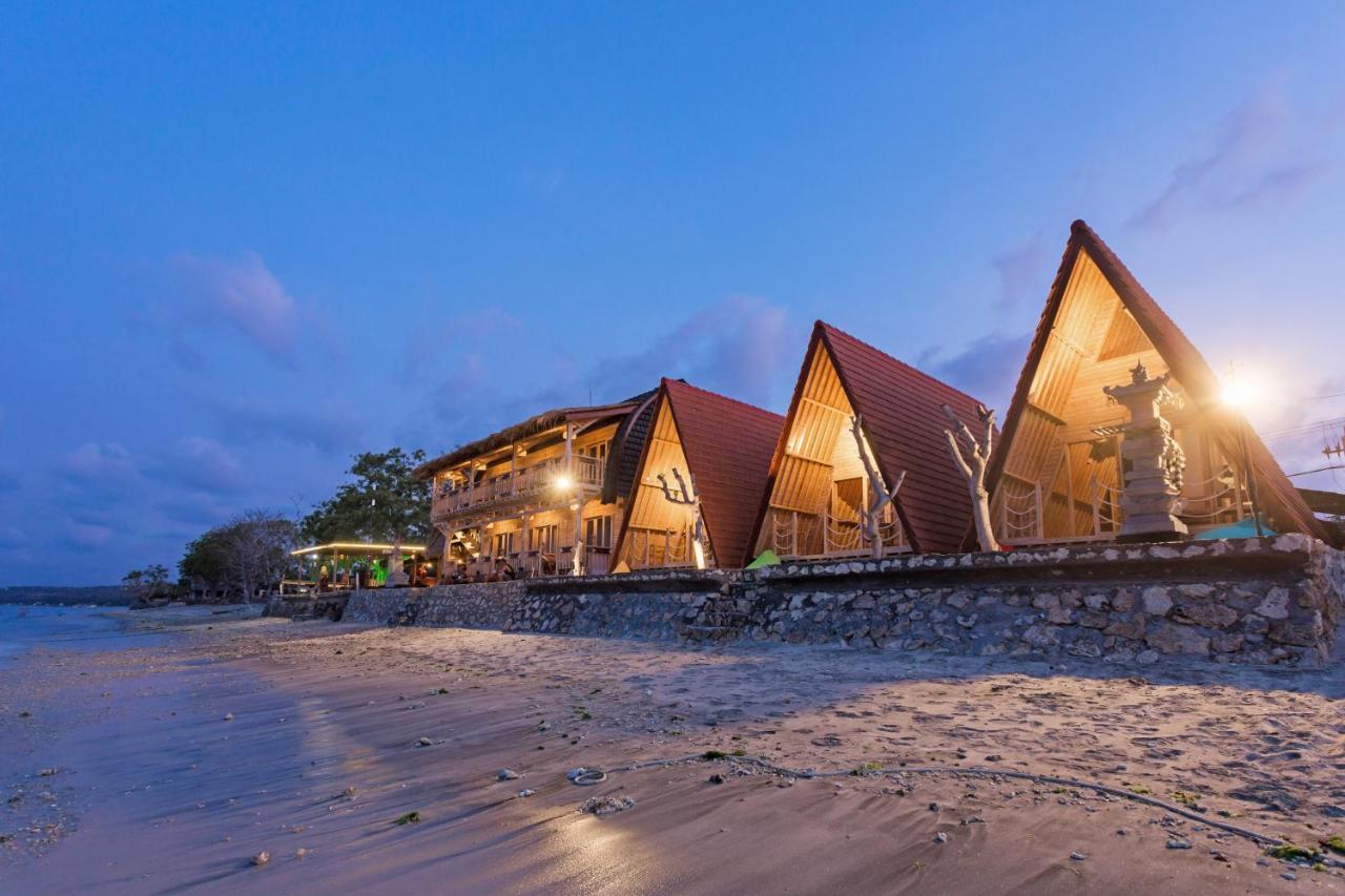 The Dewi Sun Sun Nusa Penida Ped Exterior foto